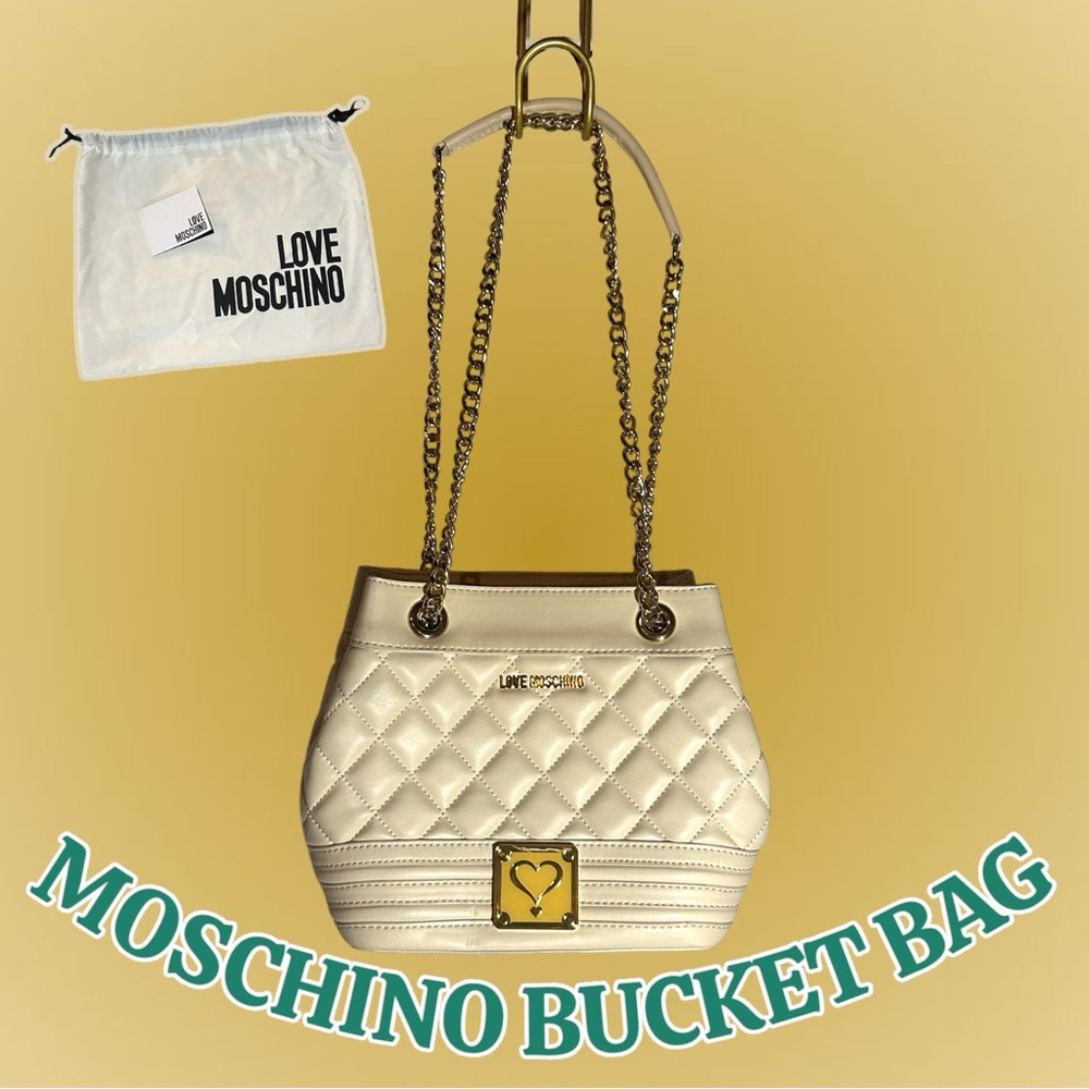 LOVE MOSCHINO Quilted Bucket Bag